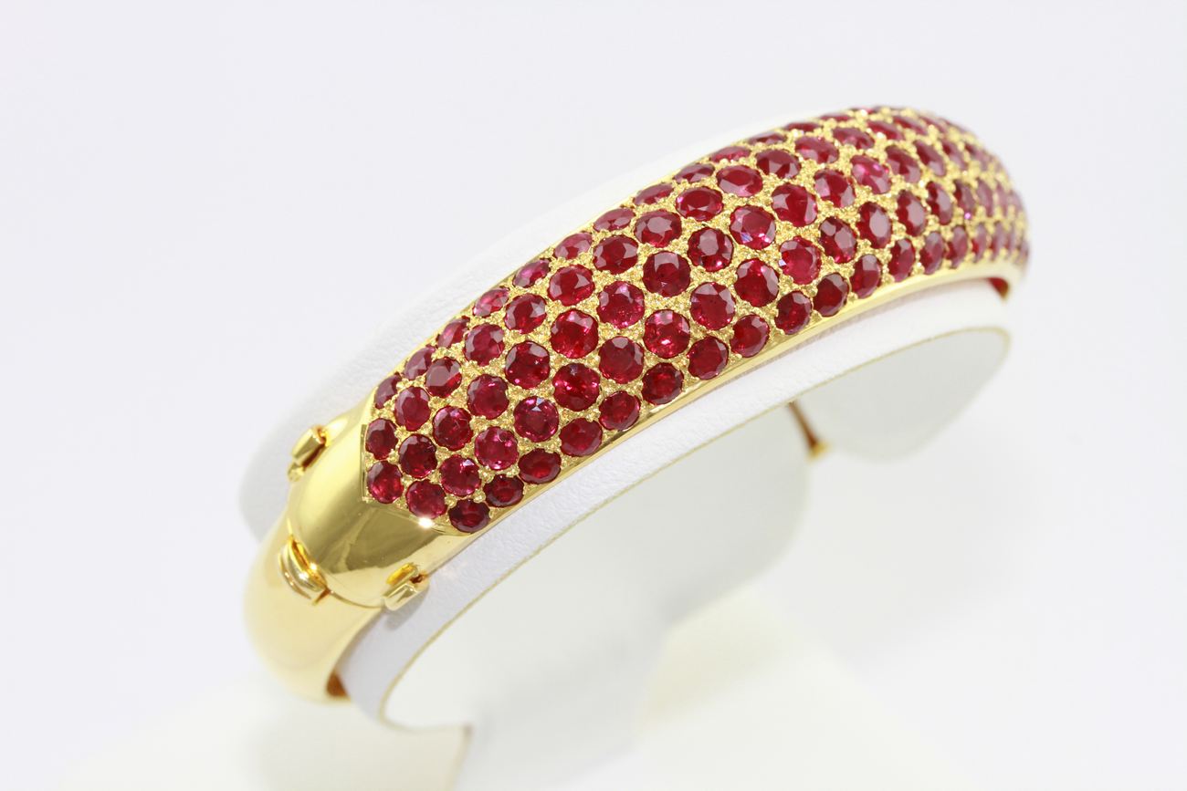 กำไลทองคำพลอยแดง-3