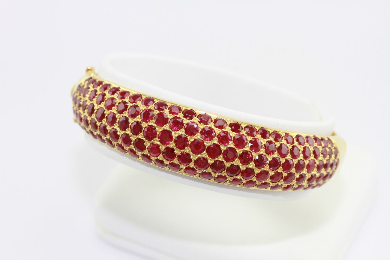 กำไลทองคำพลอยแดง-4