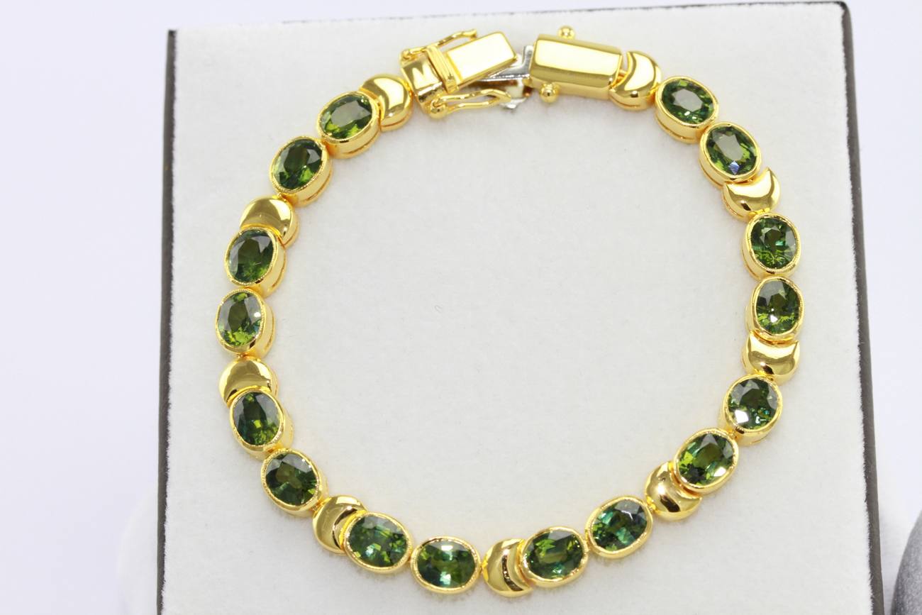 สร้อยข้อมือพลอยเขียว-OVAL-8