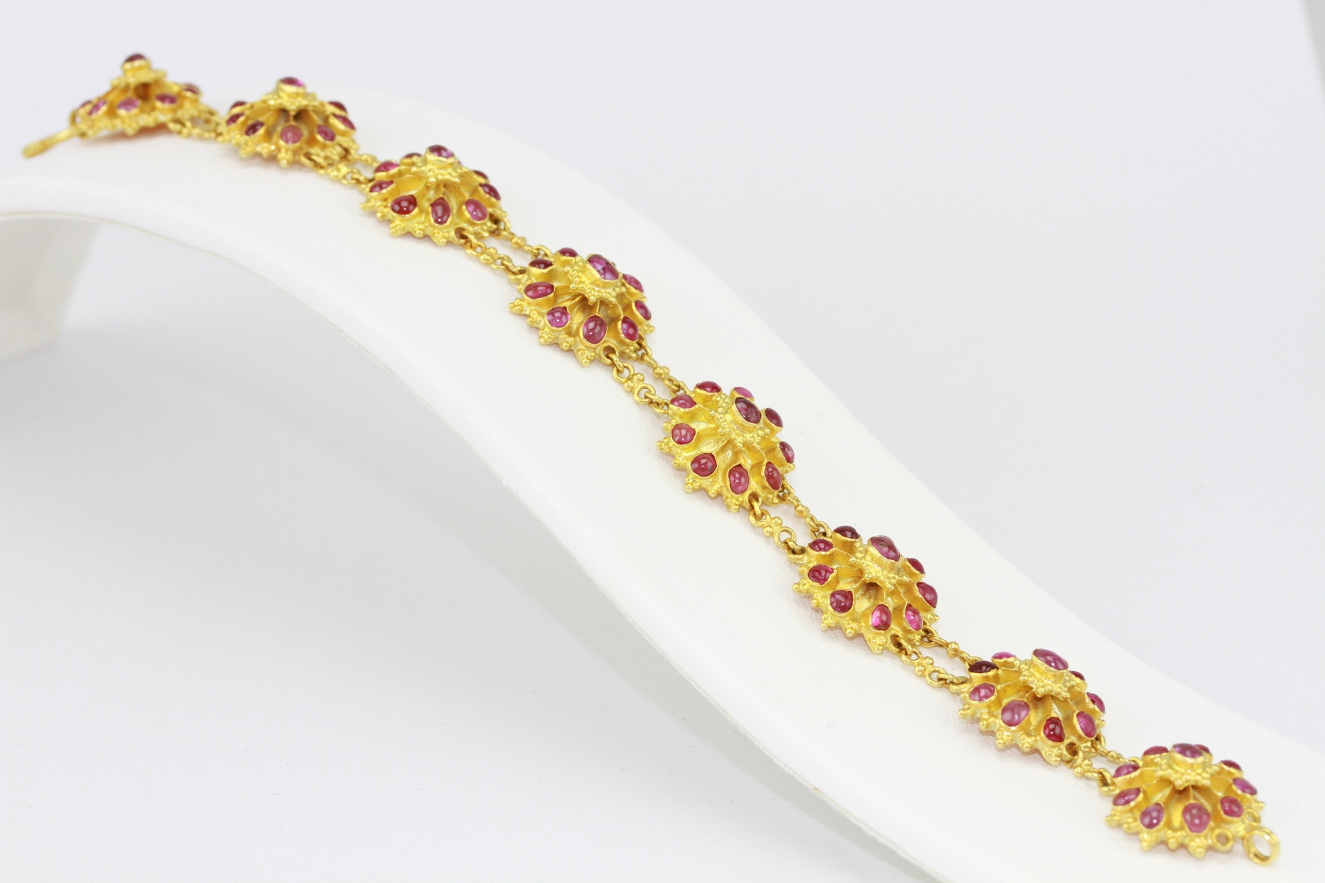 สร้อยข้อมือพลอยแดง-2