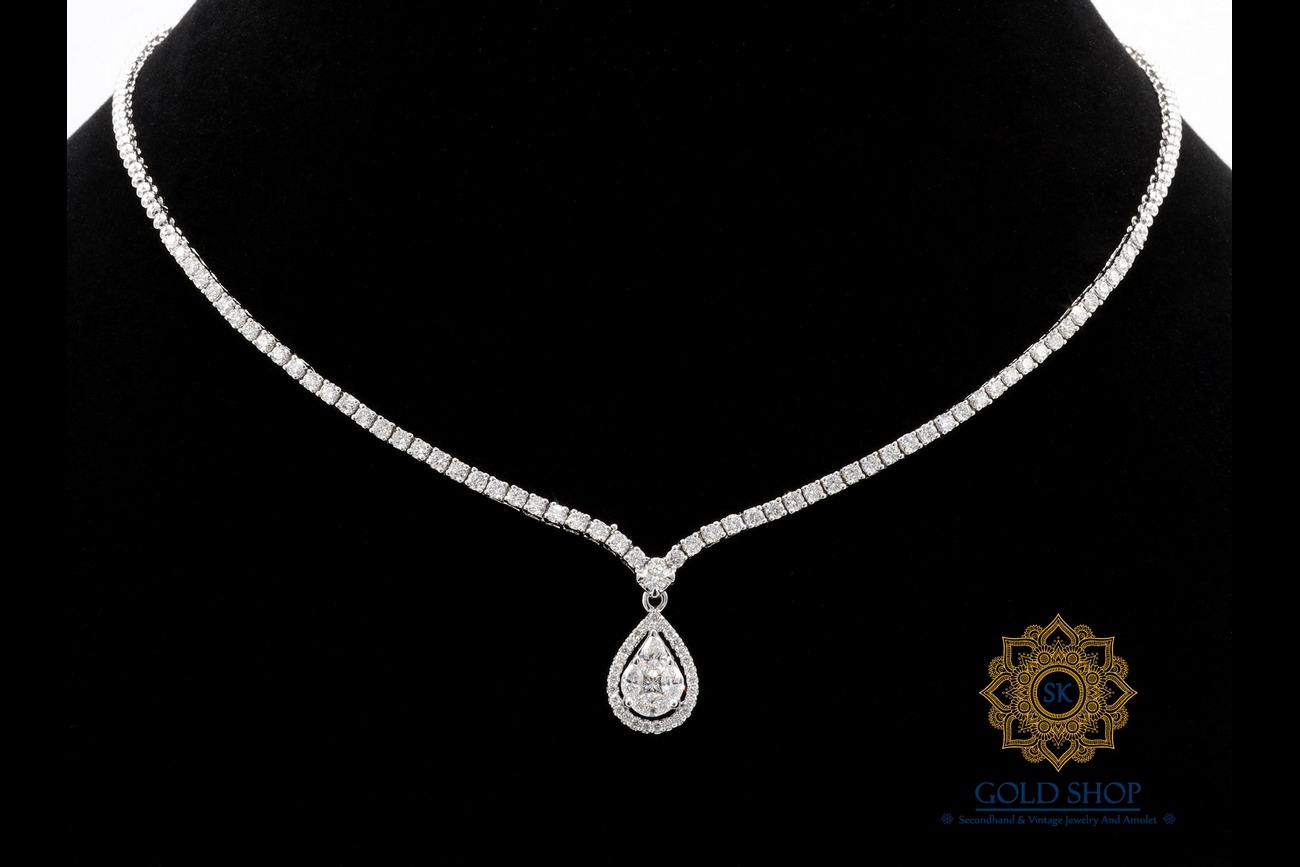 สร้อยเพชรพร้อมจี้