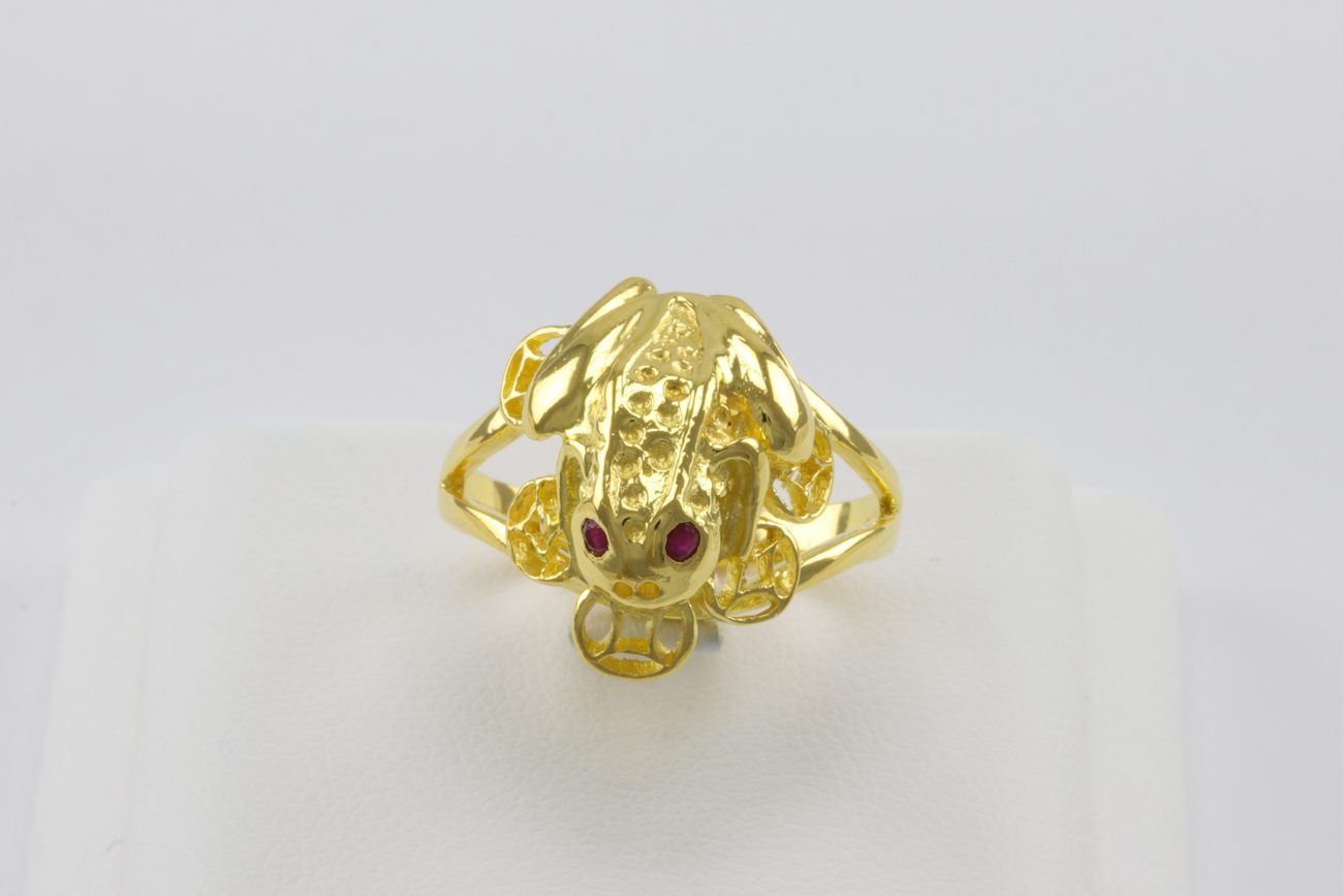 แหวนกบคาบเหรียญทองคำ-5