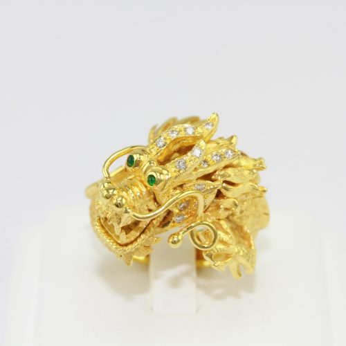 แหวนมังกรทองคำประดับเพชร