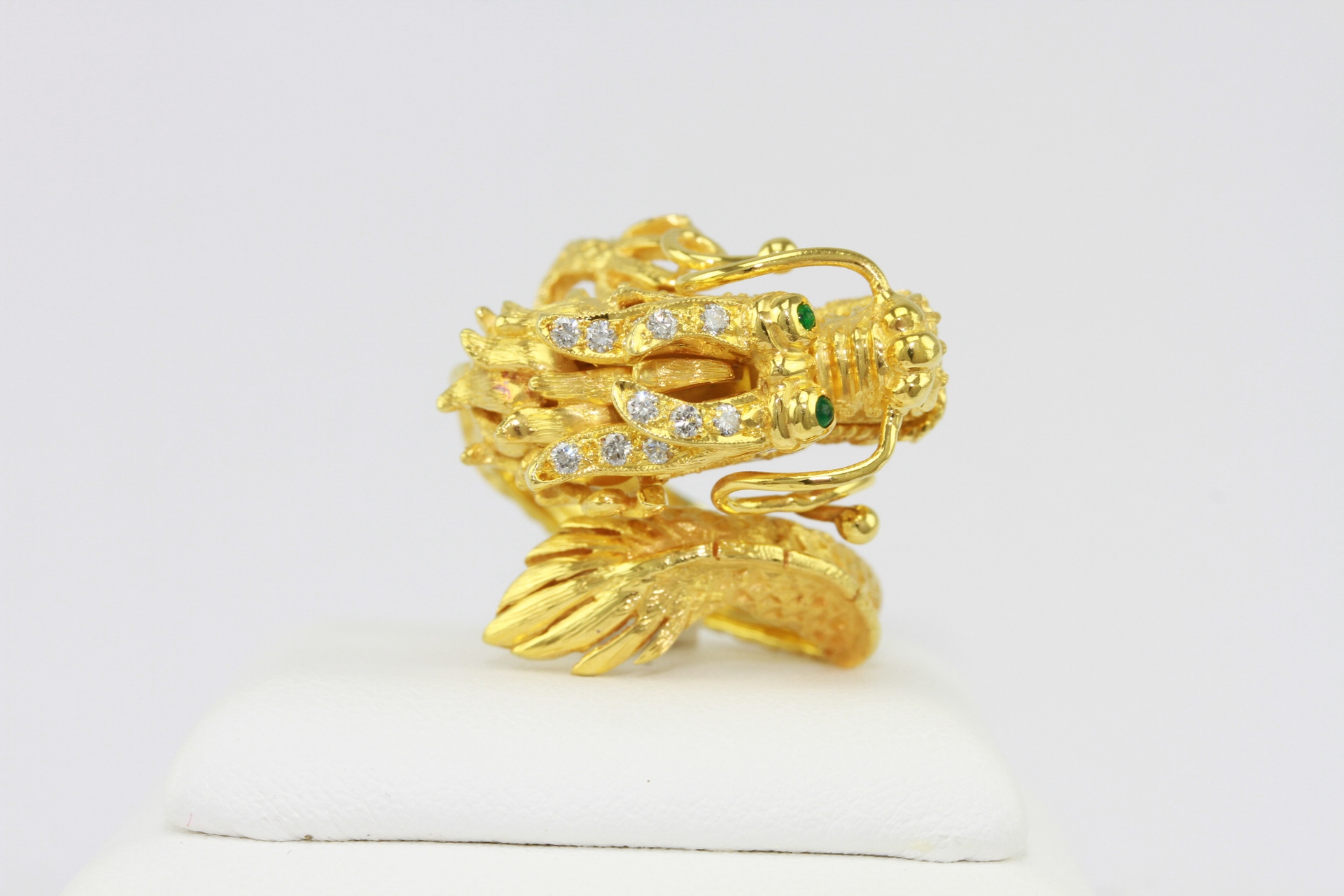 แหวนมังกรทองคำประดับเพชร-7