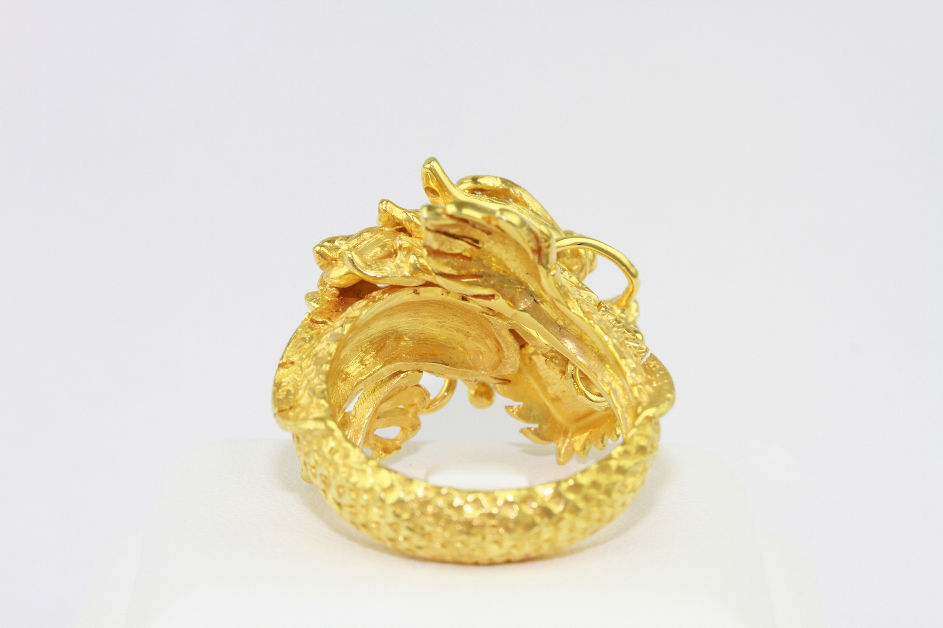 แหวนมังกรทองคำประดับเพชร-8