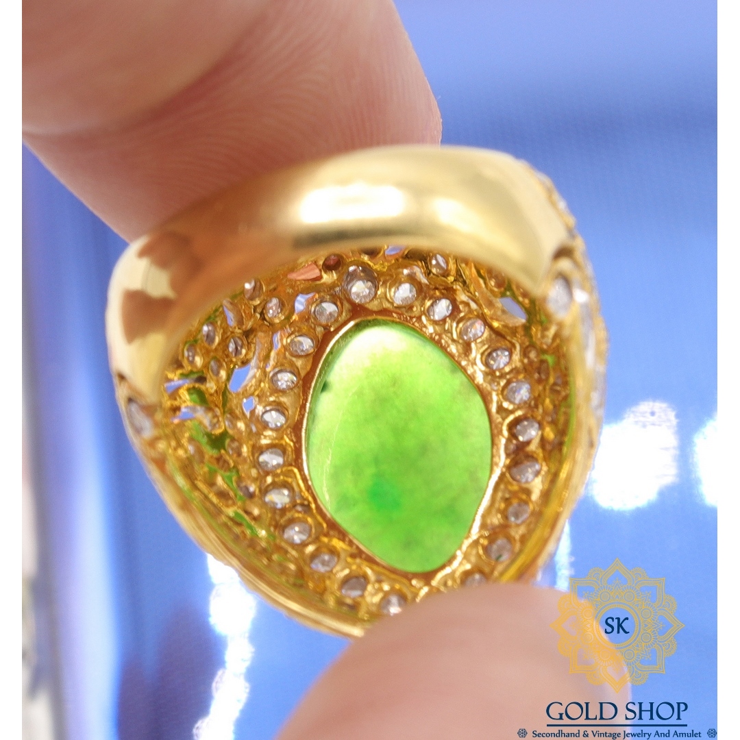 แหวนหยกล้อมเพชรฉลุลาย-7