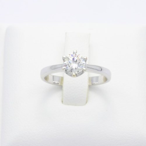 แหวนเพชรกลมเม็ดเดี่ยว