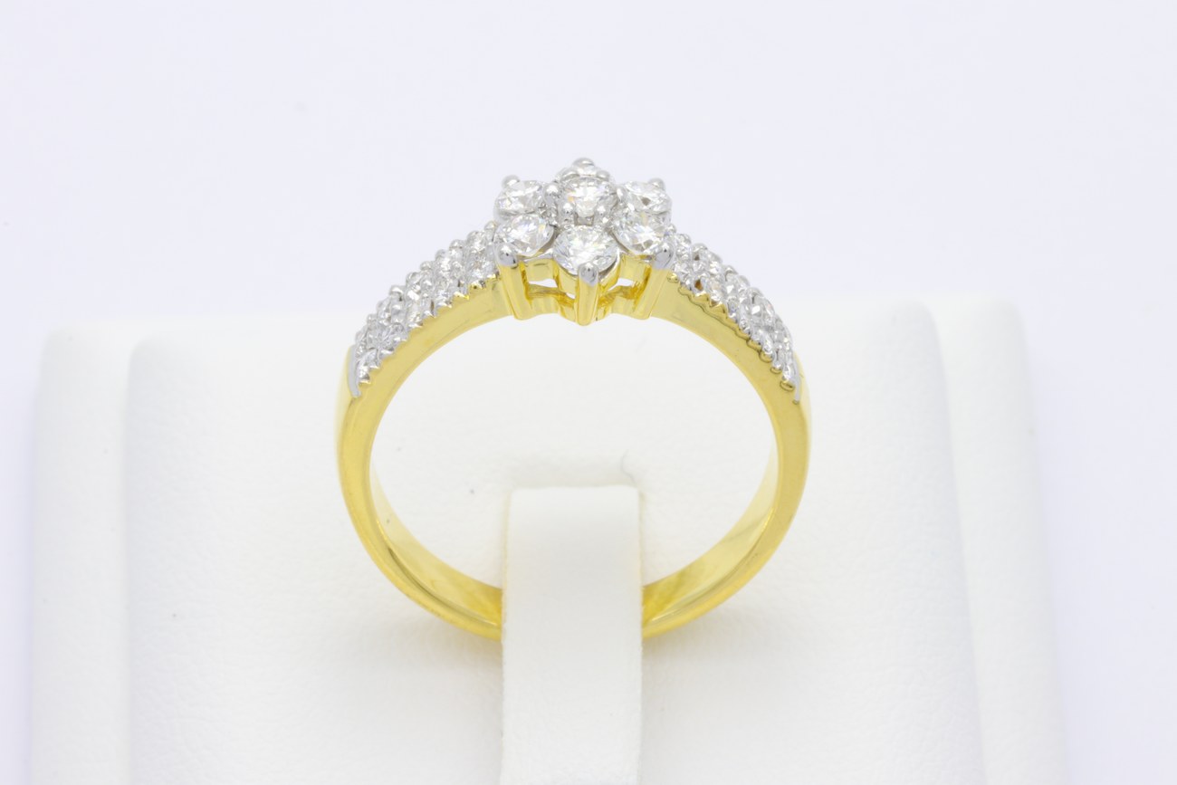 แหวนเพชรดอกไม้27เม็ด-3