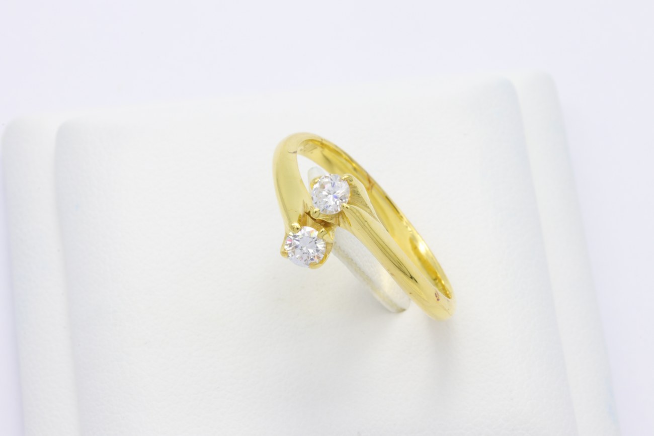 แหวนเพชรสองเม็ด-2