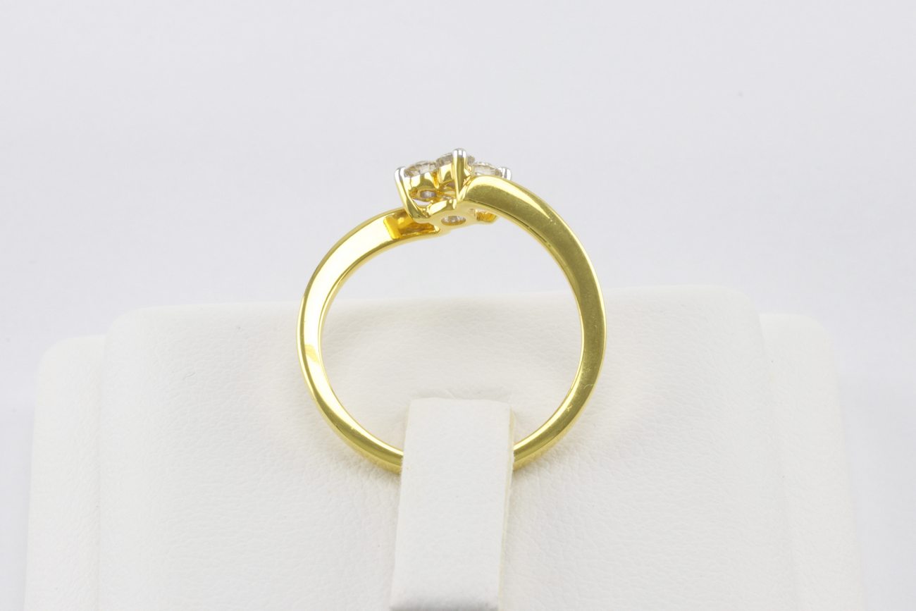 แหวนเพชรสี่เม็ด-4