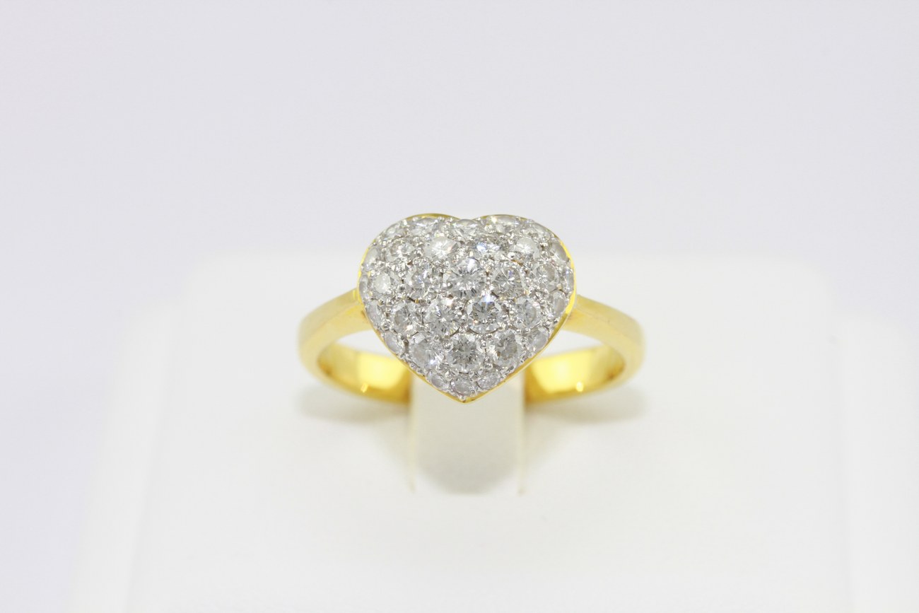 แหวนเพชรหัวใจฝังจิกไข่ปลา-1