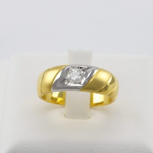 แหวนเพชรเม็ดเดี่ยวทองสลับลาย