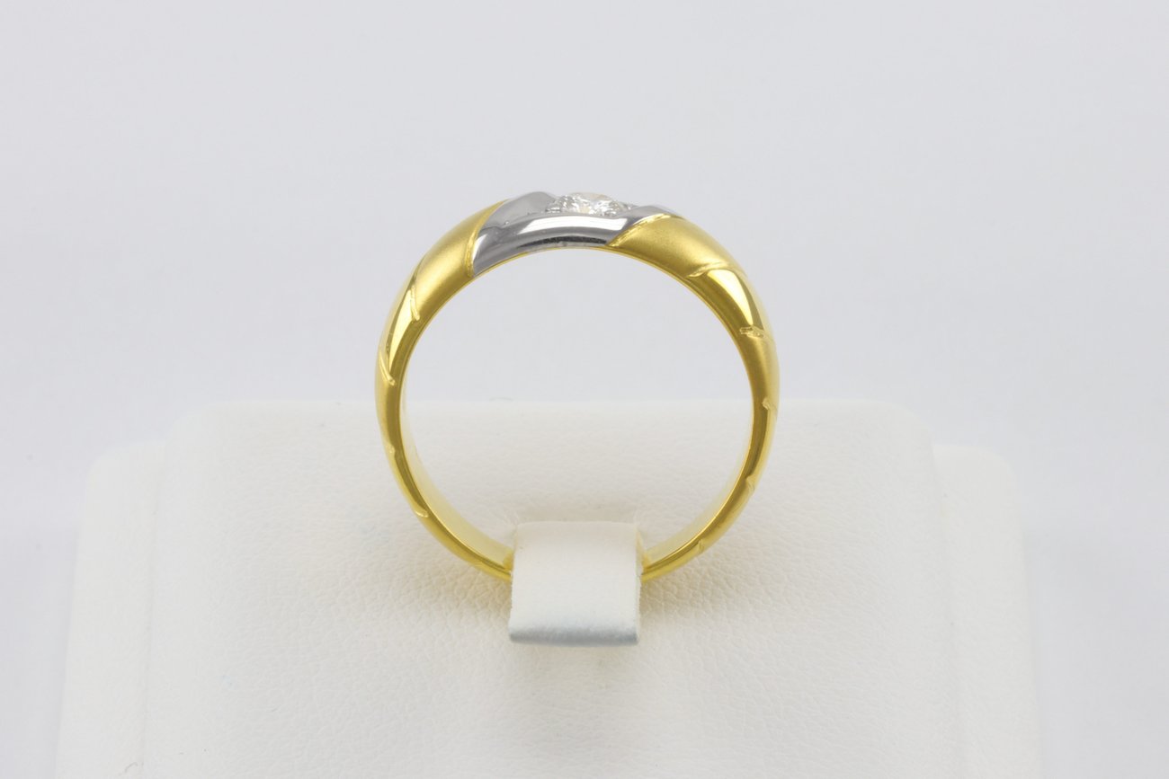 แหวนเพชรเม็ดเดี่ยวทองสลับลาย-3