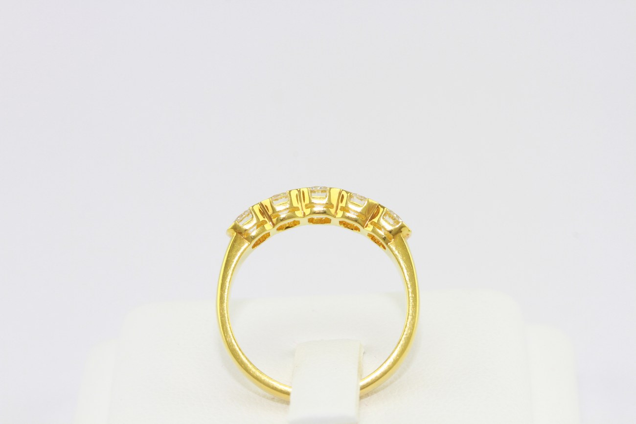 แหวนเพชรแถวห้าเม็ดรังผึ้ง-4