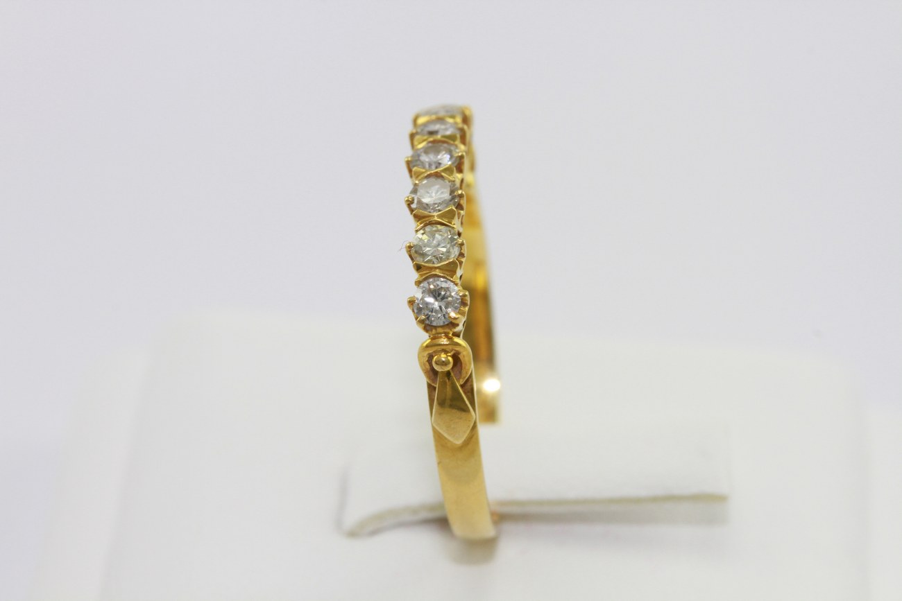 แหวนเพชรแถวเจ็ดเม็ด-10