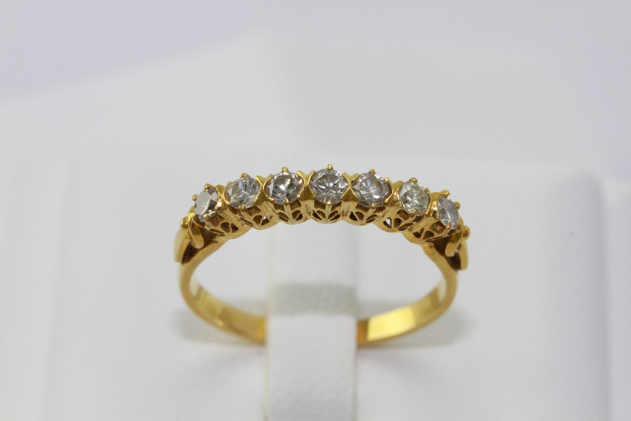 แหวนเพชรแถวเจ็ดเม็ด-3