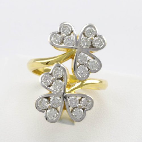 แหวนเพชรใบโคลเวอร์